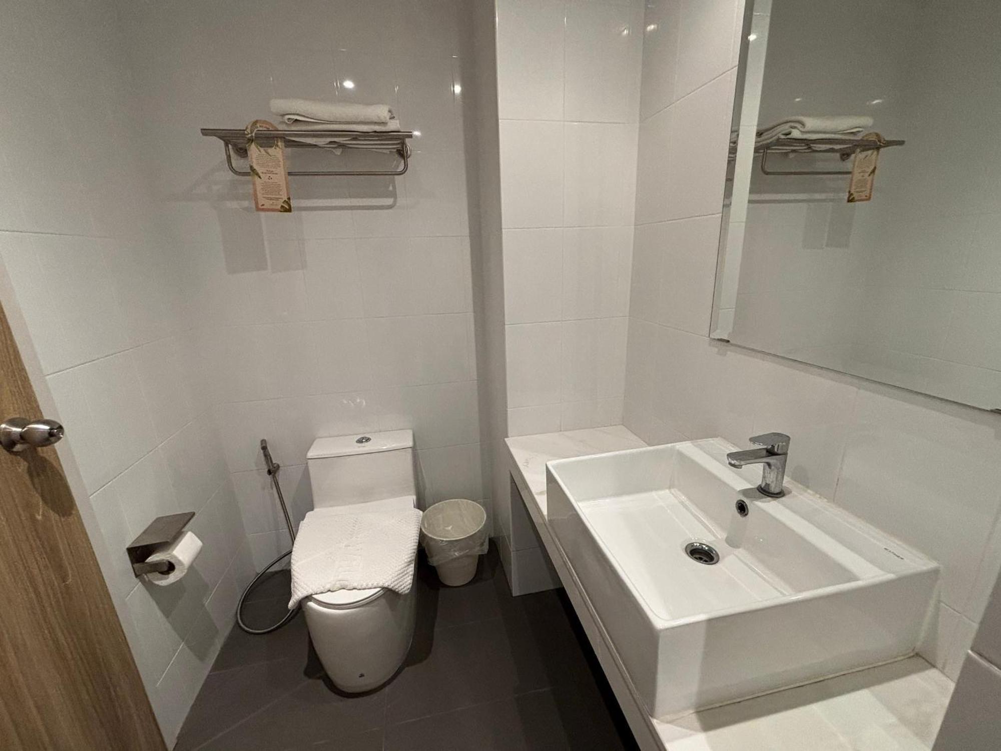 De Botan Bangna Hotel Bangkok Kültér fotó